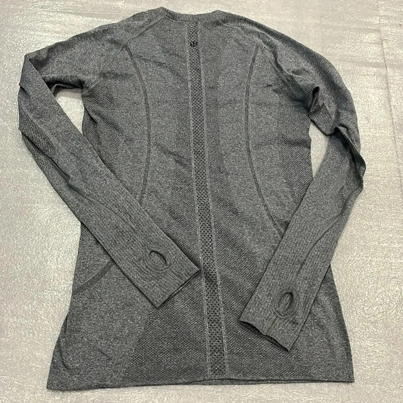 [6]  Lululemon Swiftly Tech Long Sleeve Crew - Picture 8 of 8